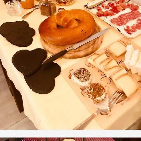 T3 Aux Deux Cigognes Πανσιόν Gries