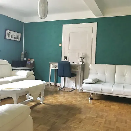 Πανσιόν T3 Aux Deux Cigognes