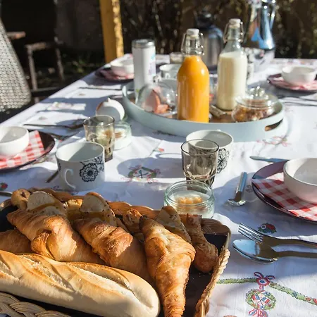 T3 Aux Deux Cigognes Guest house