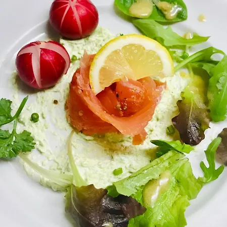 T3 Aux Deux Cigognes 4*